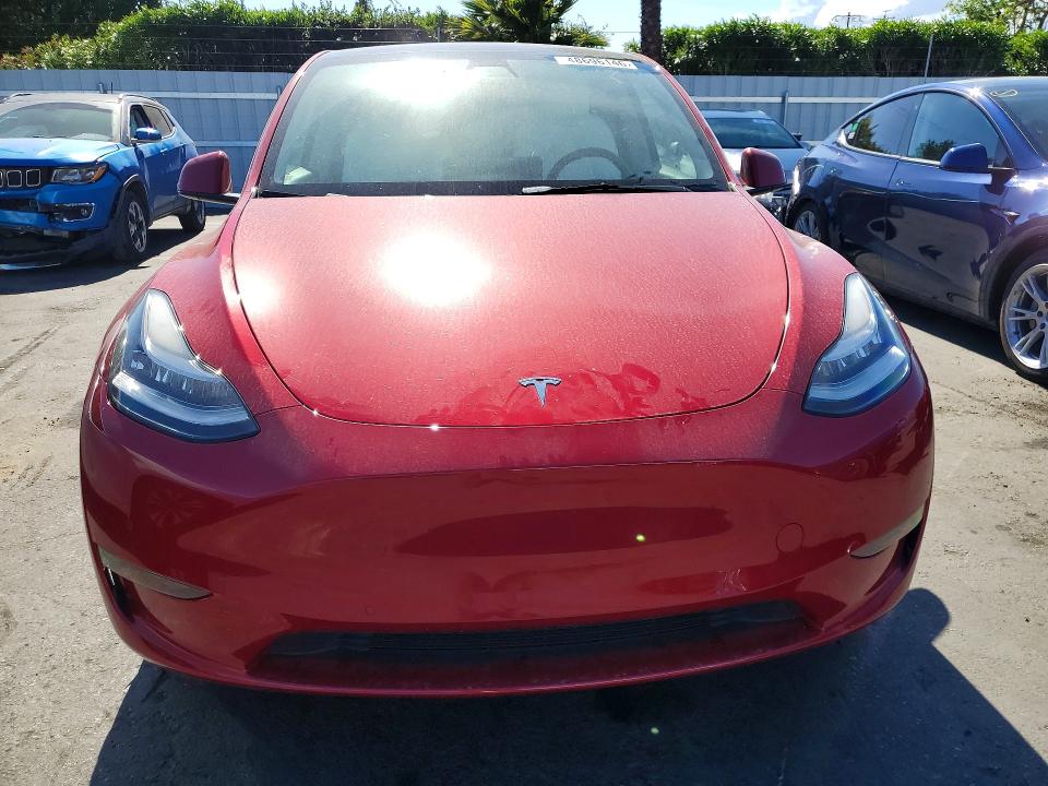 48696146 :رقم المزاد ، 7SAYGAEE1NF383306 vin ، 2022 Tesla Model Y مزاد بيع