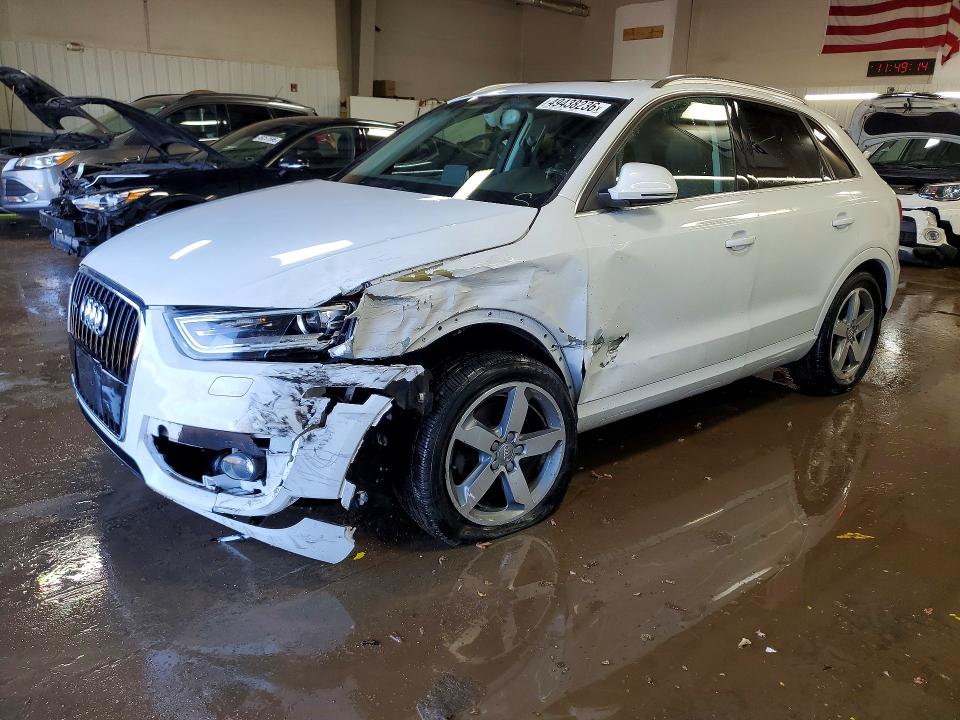 49438236 :رقم المزاد ، WA1EFCFS0FR003042 vin ، 2015 Audi Q3 مزاد بيع