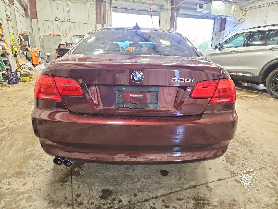 51496686 :رقم المزاد ، WBAWV5C53AP082084 vin ، 2010 Bmw 328 مزاد بيع