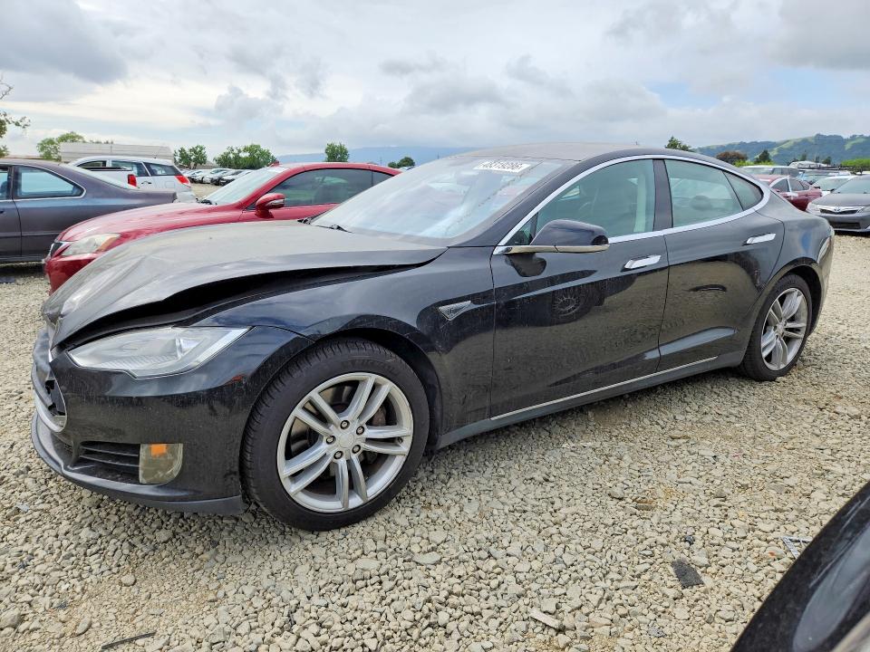 Auction sale of the 2014 Tesla Model S, vin: 5YJSA1H14EFP44685, lot number: 48319286