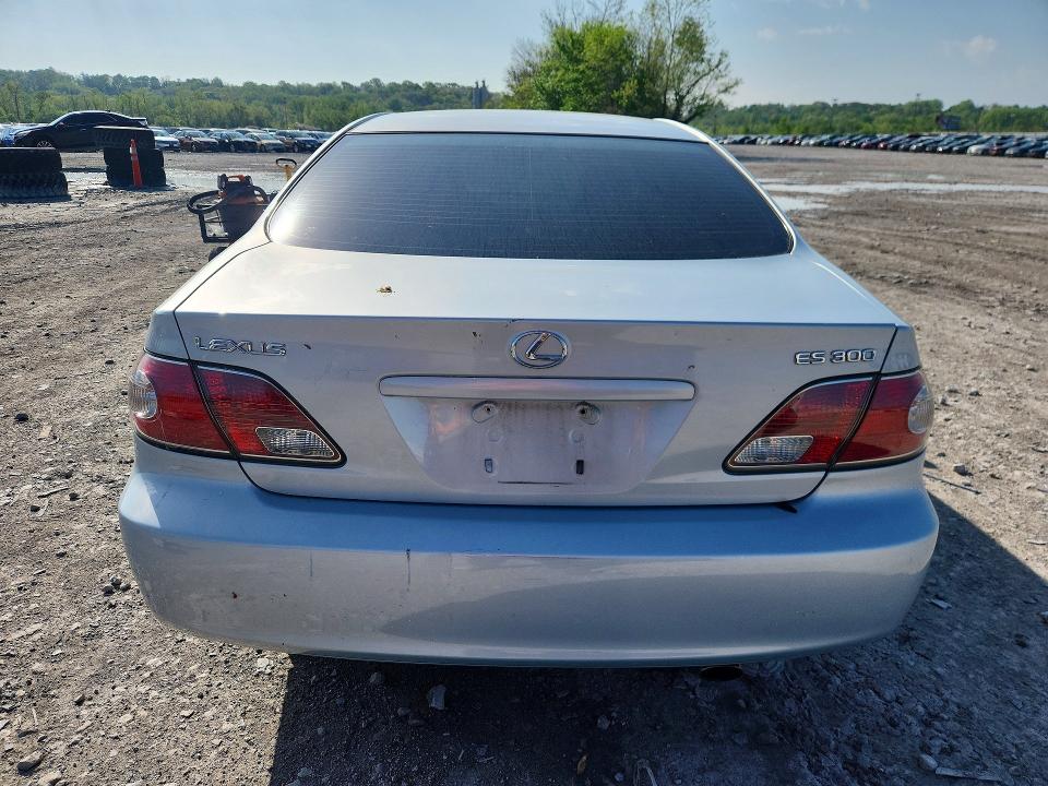 50180726 :رقم المزاد ، JTHBF30G530111779 vin ، 2003 Lexus Es مزاد بيع