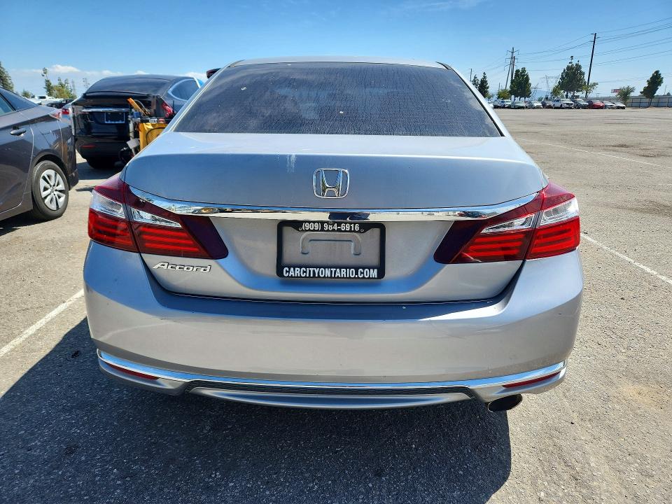 48069746 :رقم المزاد ، 1HGCR2F34HA044784 vin ، 2017 Honda Accord مزاد بيع