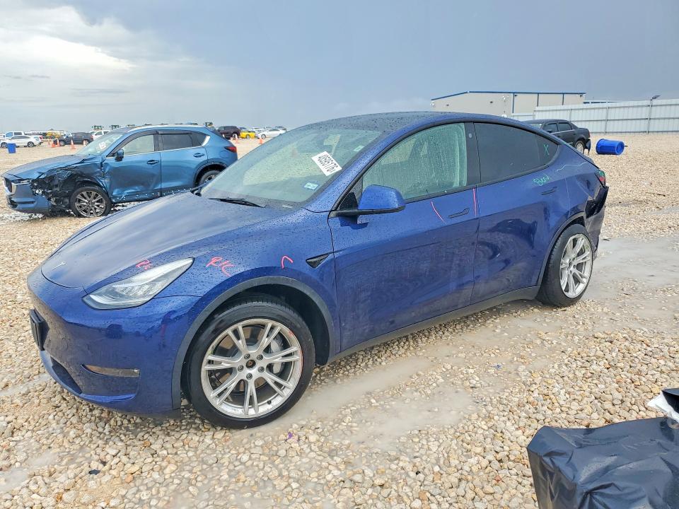 48595176 :رقم المزاد ، 7SAYGAEE6NF393362 vin ، 2022 Tesla Model Y مزاد بيع