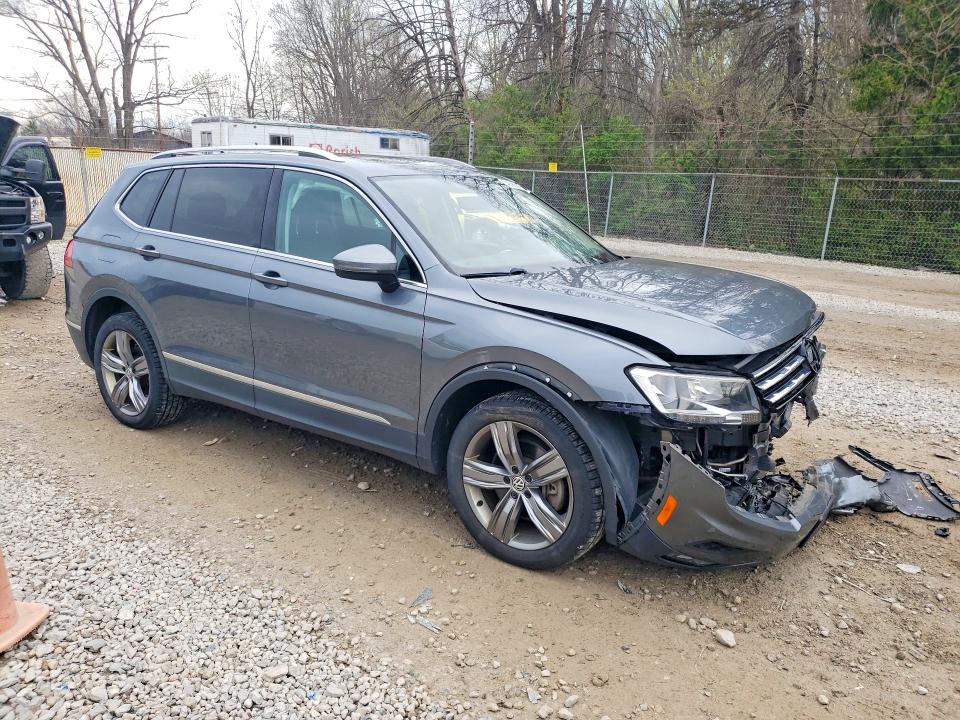 Продаж на аукціоні авто 2020 Volkswagen Tiguan, vin: 3VV2B7AX8LM182086, номер лоту: 49686446