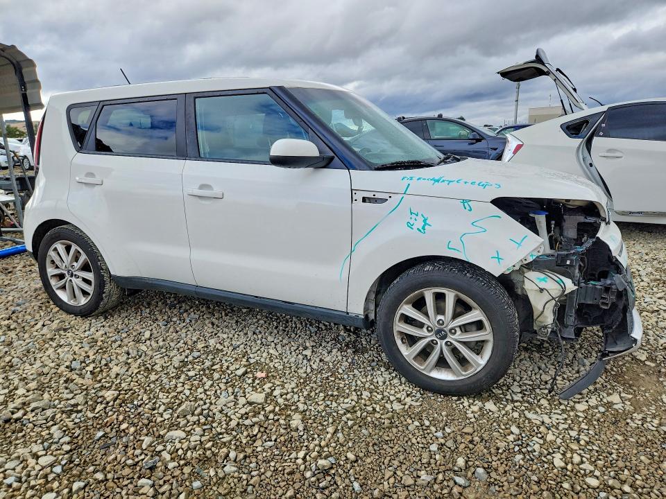 2018 Kia Soul მანქანა იყიდება აუქციონზე, vin: KNDJP3A50J7545233, აუქციონის ნომერი: 51000316