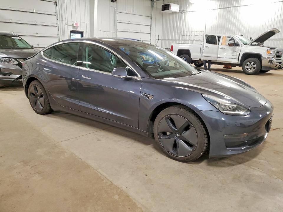 50389836 :رقم المزاد ، 5YJ3E1EB8KF386217 vin ، 2019 Tesla Model 3 مزاد بيع