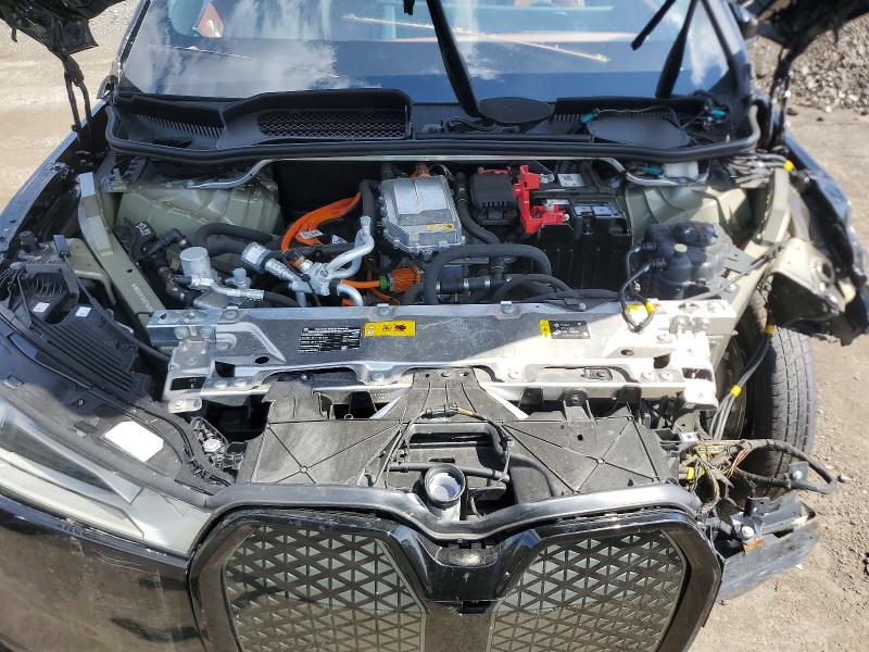 50301426 :رقم المزاد ، WB523CF02RCP02773 vin ، 2024 Bmw Ix مزاد بيع