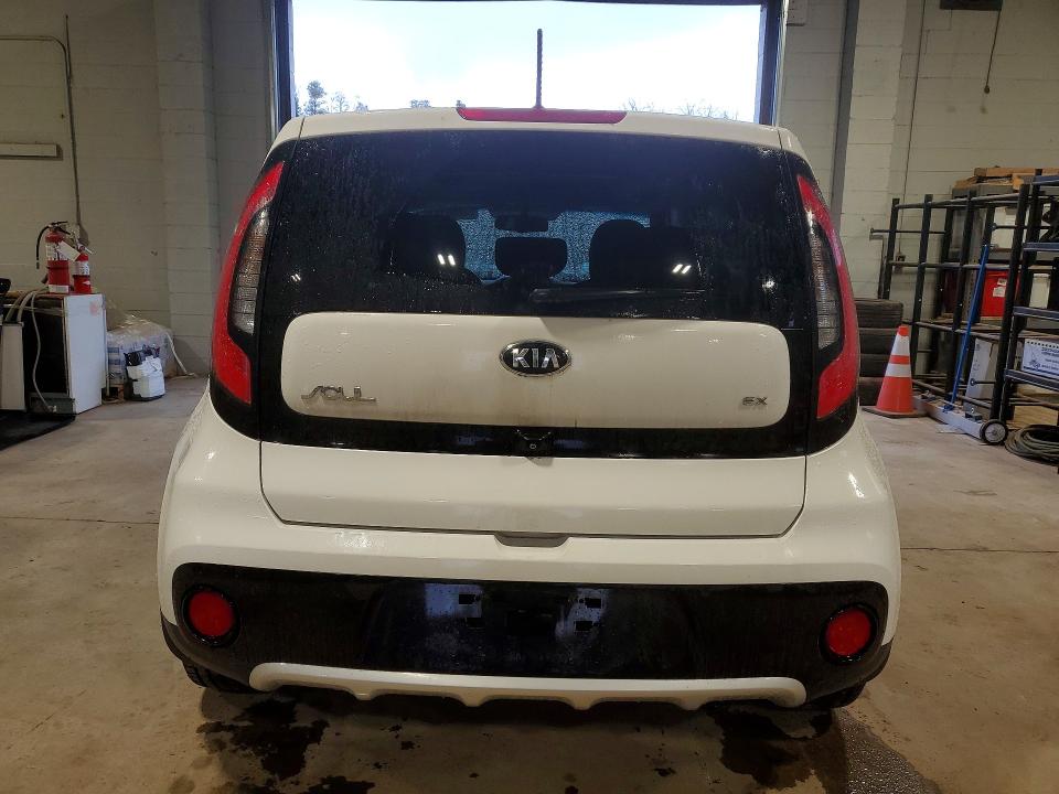 48661516 :رقم المزاد ، KNDJP3A55J7550198 vin ، 2018 Kia Soul مزاد بيع