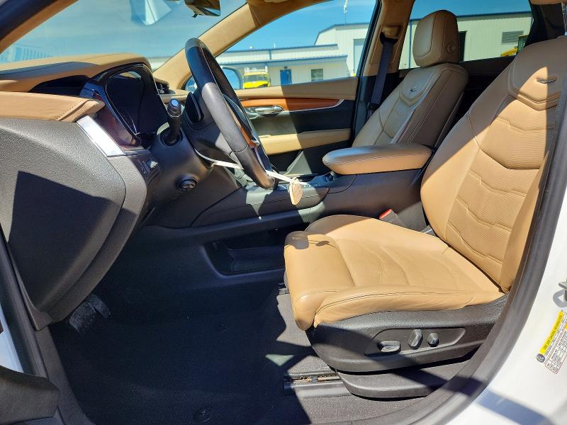 49611566 :رقم المزاد ، 1GYKNFRS3HZ188936 vin ، 2017 Cadillac Xt5 مزاد بيع