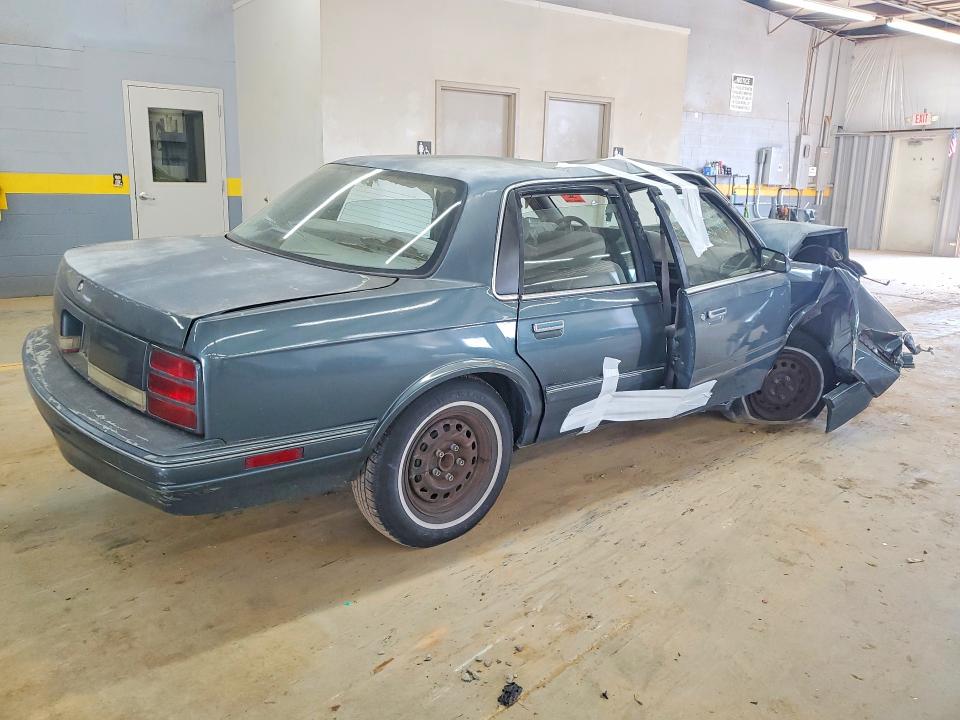 1995 Oldsmobile Cutlass მანქანა იყიდება აუქციონზე, vin: 1G3AJ55M9S6357087, აუქციონის ნომერი: 48677376
