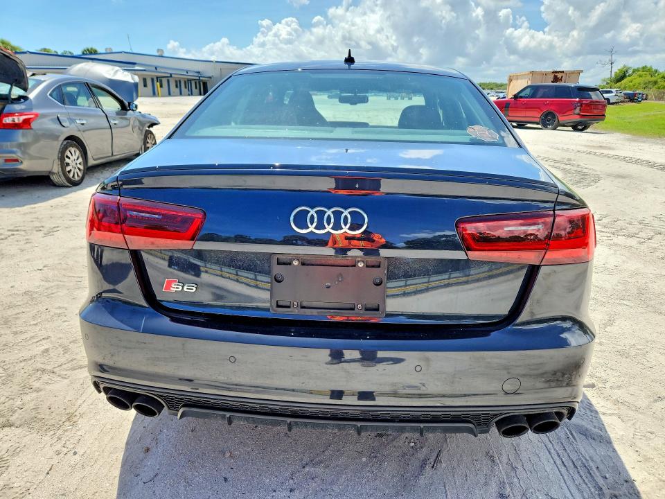 48413706 :رقم المزاد ، WAUFFBFC7JN072501 vin ، 2018 Audi S6 مزاد بيع