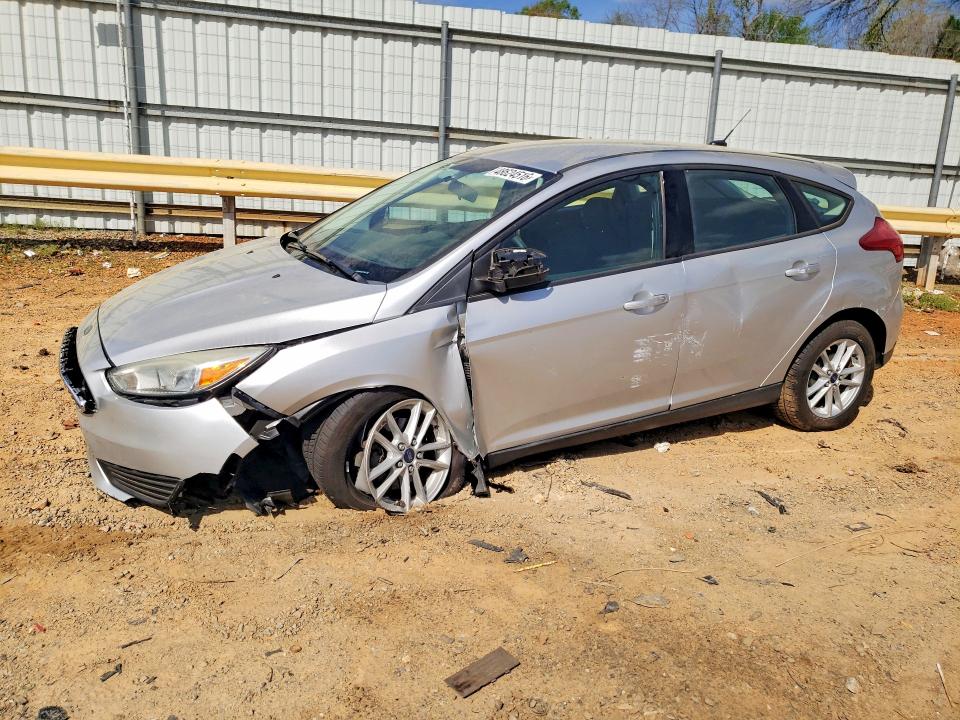 48624516 :رقم المزاد ، 1FADP3K24FL282329 vin ، 2015 Ford Focus مزاد بيع