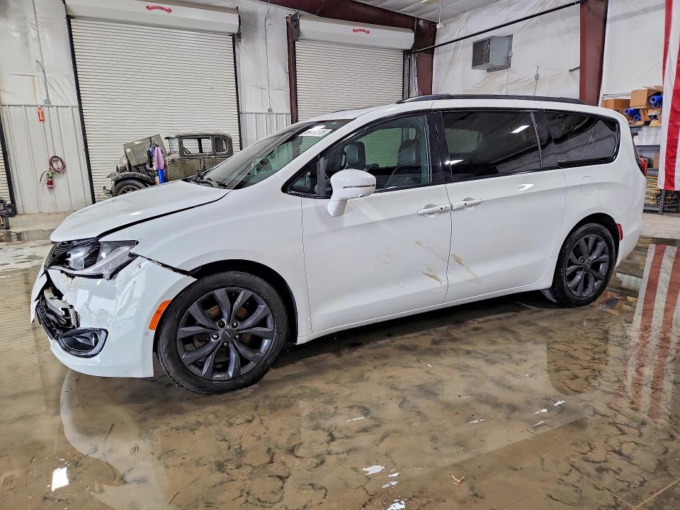 2019 Chrysler Pacifica მანქანა იყიდება აუქციონზე, vin: 2C4RC1GG3KR525215, აუქციონის ნომერი: 50404516