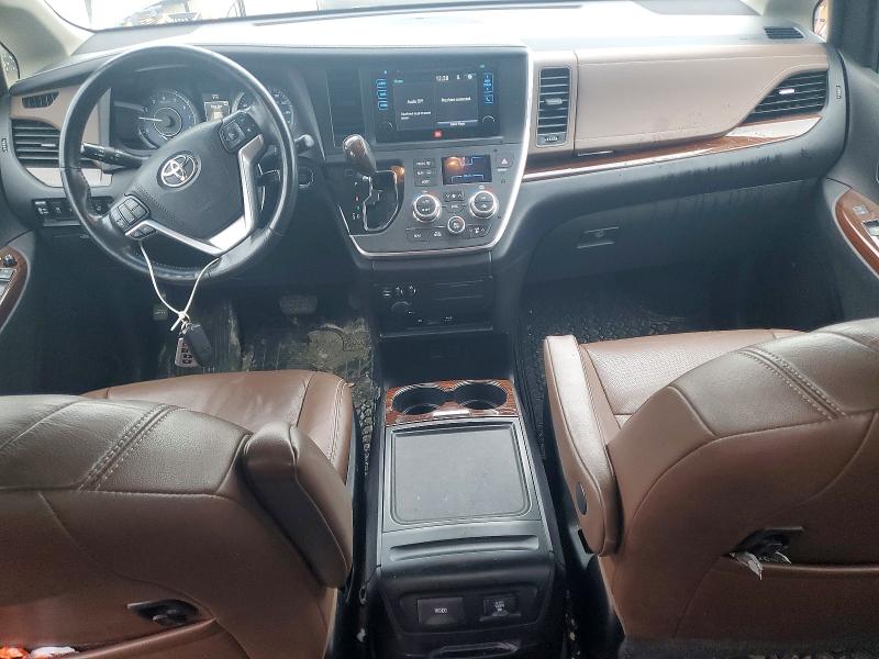 49647946 :رقم المزاد ، 5TDDZ3DC0HS167190 vin ، 2017 Toyota Sienna مزاد بيع