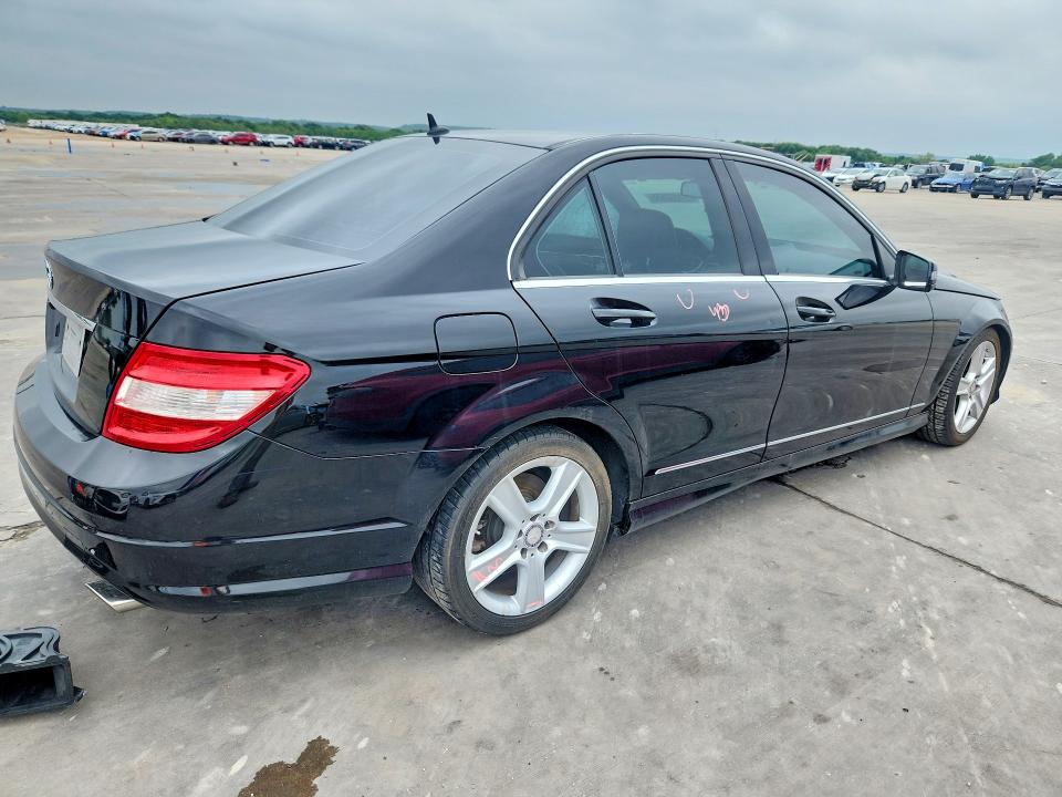 2011 Mercedes-benz C მანქანა იყიდება აუქციონზე, vin: WDDGF5EB3BR146451, აუქციონის ნომერი: 51002656