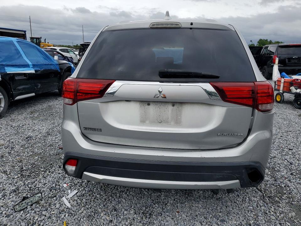 Продаж на аукціоні авто 2018 Mitsubishi Outlander, vin: JA4AD2A39JZ052618, номер лоту: 48877206