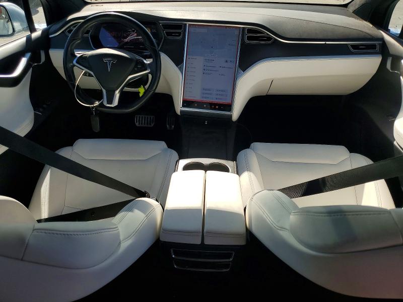 49493556 :رقم المزاد ، 5YJXCAE28HF059123 vin ، 2017 Tesla Model X مزاد بيع