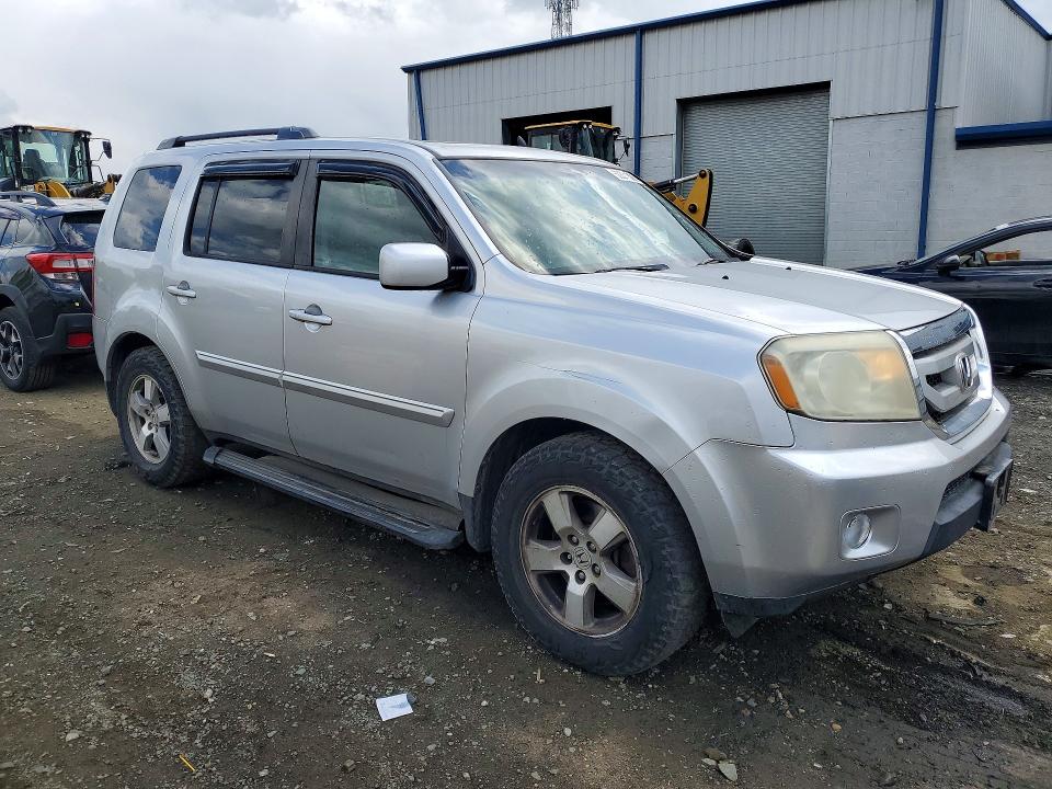 50571306 :رقم المزاد ، 5FNYF4H67BB054501 vin ، 2011 Honda Pilot مزاد بيع