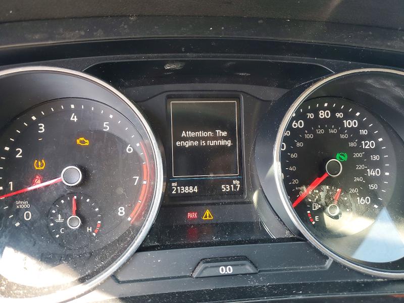 48679556 :رقم المزاد ، 3VV2B7AX4JM153424 vin ، 2018 Volkswagen Tiguan مزاد بيع