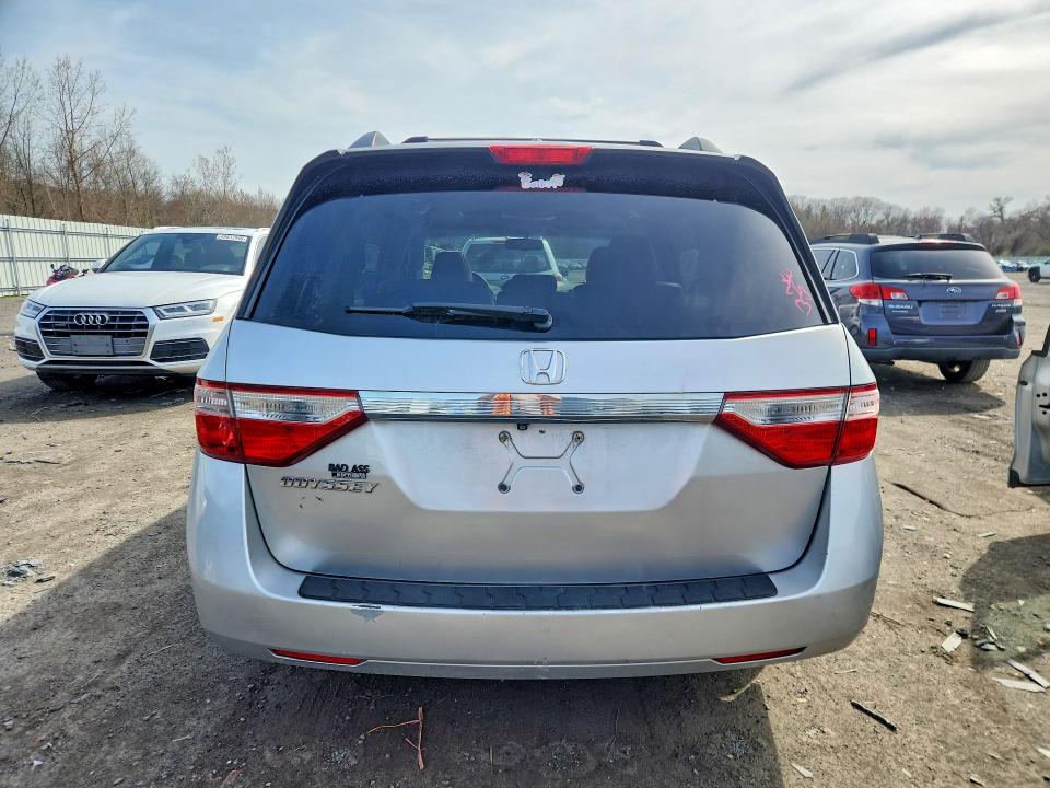 49549256 :رقم المزاد ، 5FNRL5H69CB003425 vin ، 2012 Honda Odyssey مزاد بيع