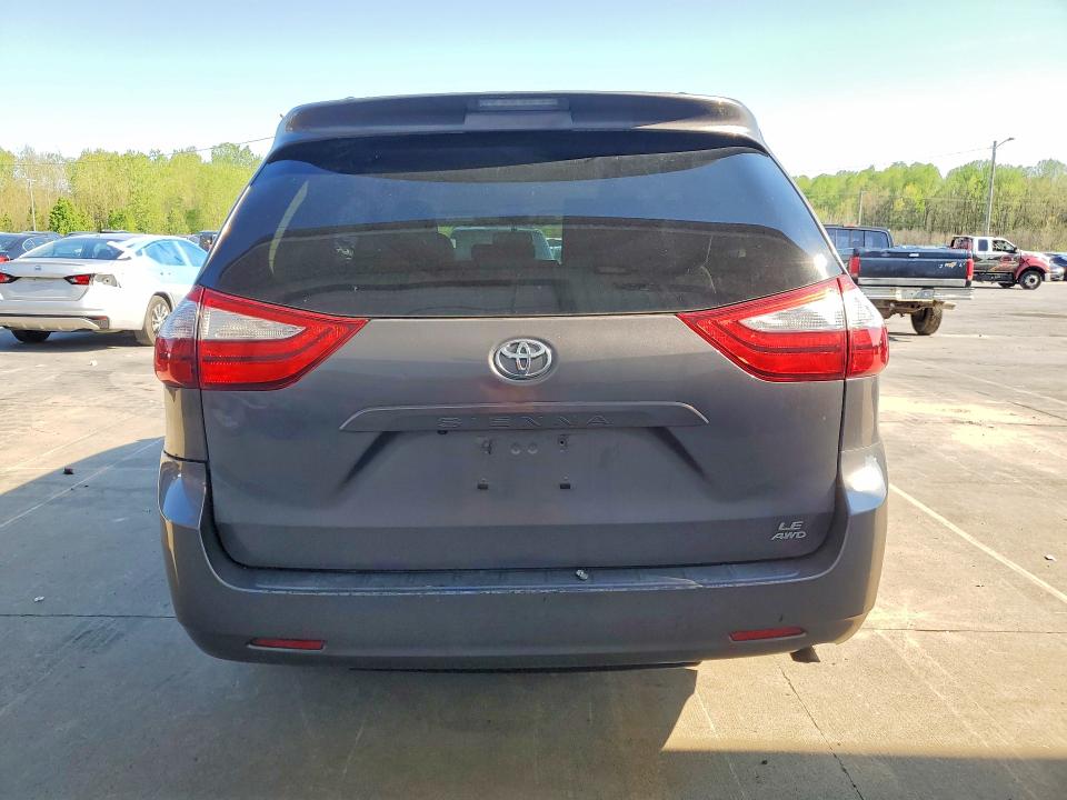 48923046 :رقم المزاد ، 5TDJK3DC5GS143876 vin ، 2016 Toyota Sienna مزاد بيع