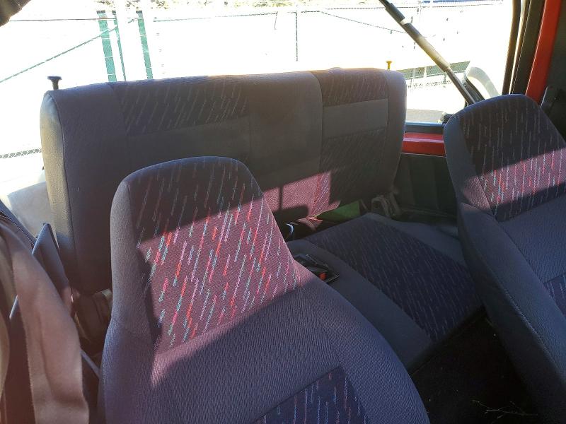 1997 Geo Tracker მანქანა იყიდება აუქციონზე, vin: 2CNBE186XV6919765, აუქციონის ნომერი: 51091866
