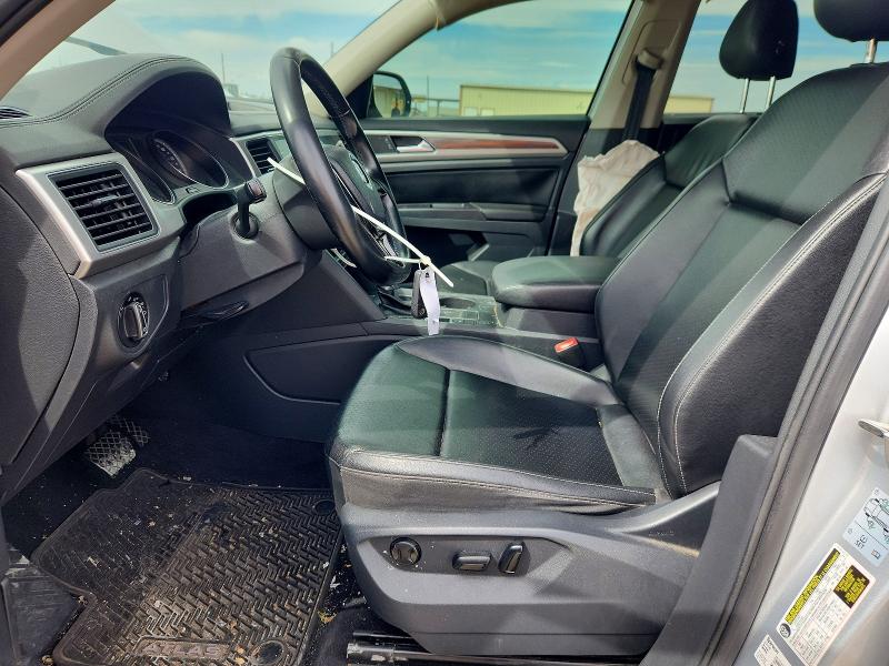 Продажа на аукционе авто 2018 Volkswagen Atlas, vin: 1V2DR2CAXJC518008, номер лота: 49251126