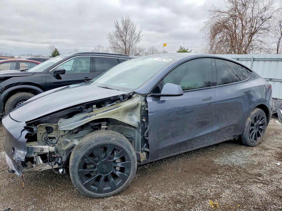 Продажа на аукционе авто 2022 Tesla Model Y, vin: 7SAYGDEE7NF516992, номер лота: 46992746