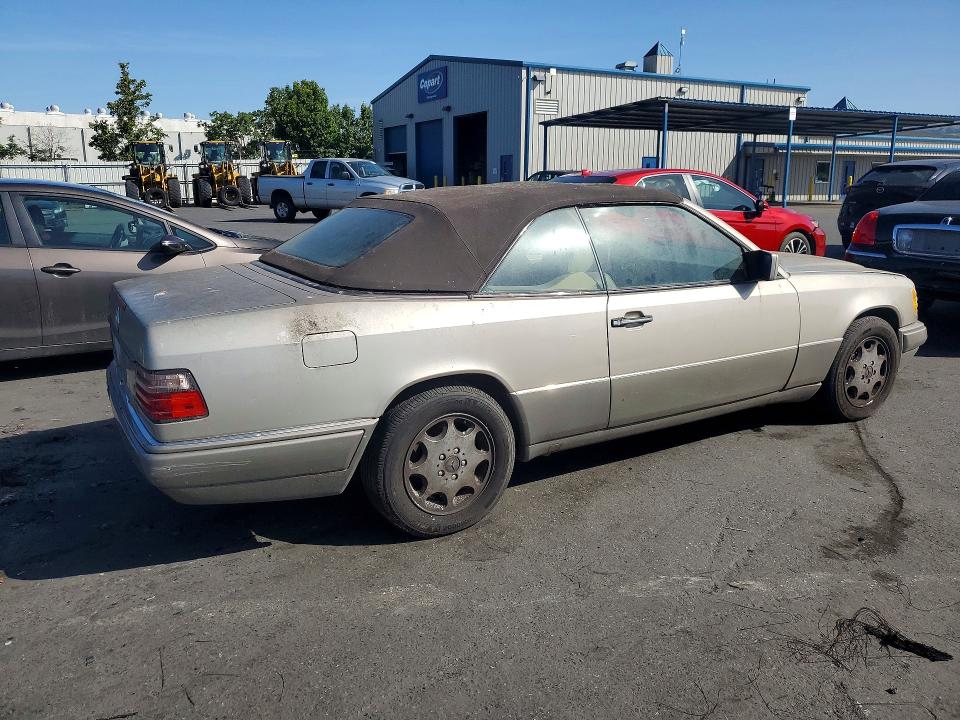 Aukcja sprzedaży 1995 Mercedes-benz E, vin: WDBEA66E9SC176974, numer aukcji: 49860726