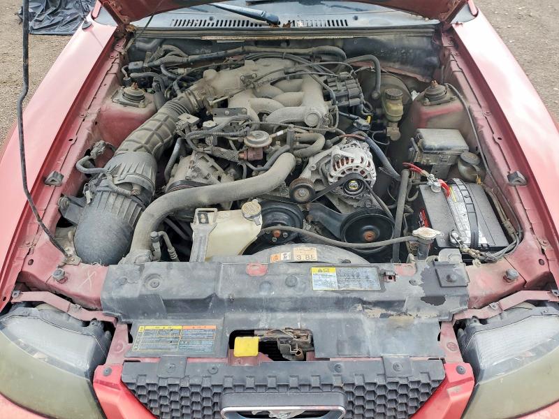 48995236 :رقم المزاد ، 1FAFP404X2F165110 vin ، 2002 Ford Mustang مزاد بيع