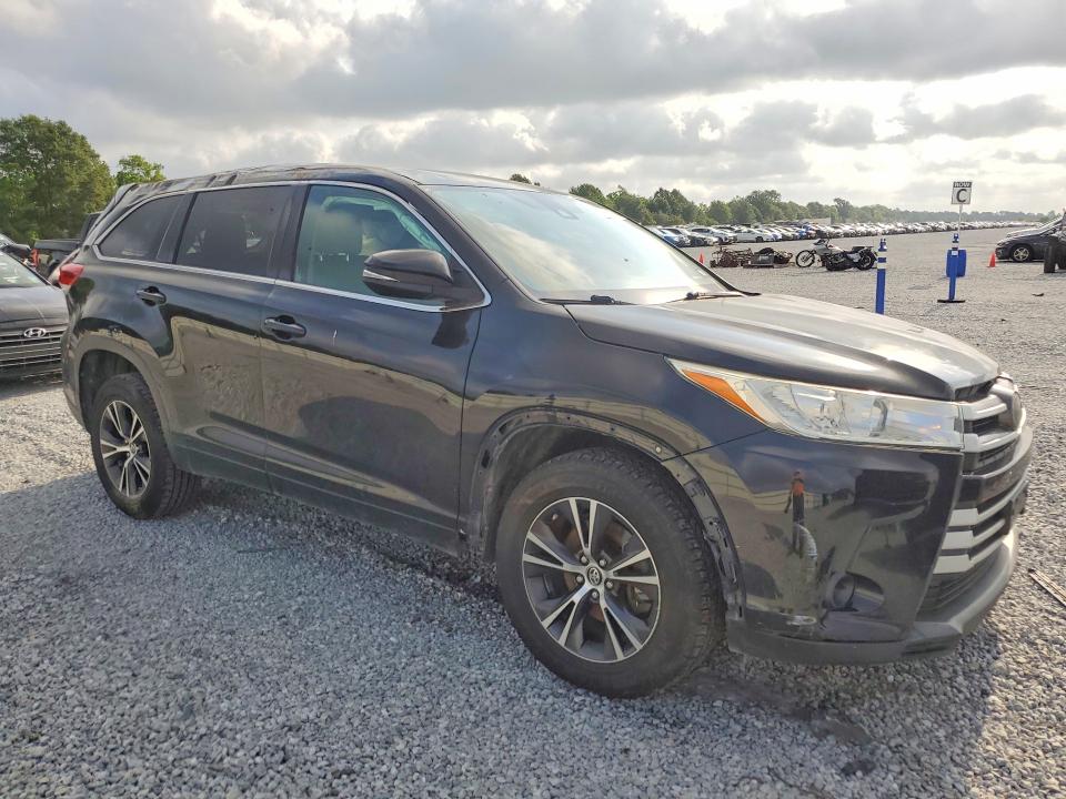 Продаж на аукціоні авто 2018 Toyota Highlander, vin: 5TDZZRFH7JS247223, номер лоту: 51490436