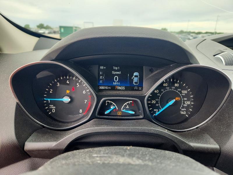 48760746 :رقم المزاد ، 1FMCU0GD4JUB80812 vin ، 2018 Ford Escape مزاد بيع