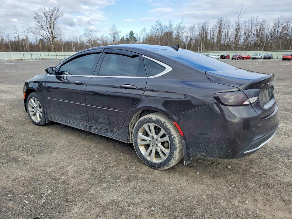 48732216 :رقم المزاد ، 1C3CCCCB8FN570492 vin ، 2015 Chrysler 200 مزاد بيع