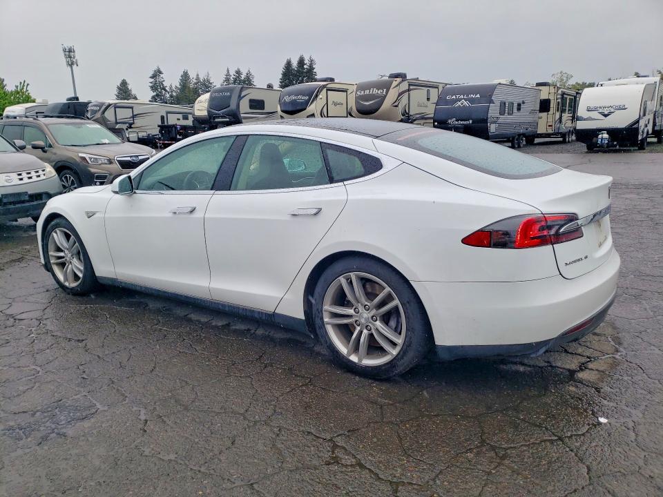 50457696 :رقم المزاد ، 5YJSA1DN7DFP12983 vin ، 2013 Tesla Model S مزاد بيع