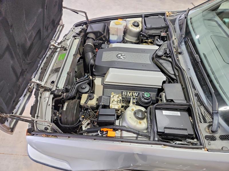 50284826 :رقم المزاد ، WBAHE6314RGF25272 vin ، 1994 Bmw 540 مزاد بيع