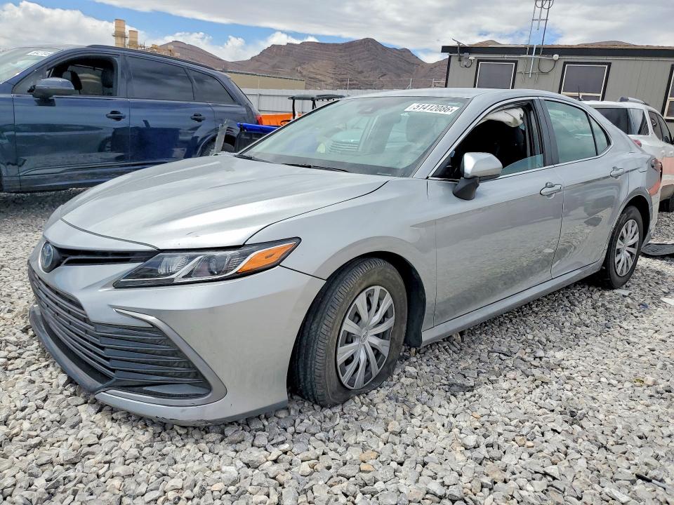 Продаж на аукціоні авто 2024 Toyota Camry, vin: 4T1C31AK1RU071140, номер лоту: 51412086