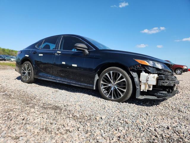 47734876 :رقم المزاد ، 4T1B11HK0JU666444 vin ، 2018 Toyota Camry مزاد بيع