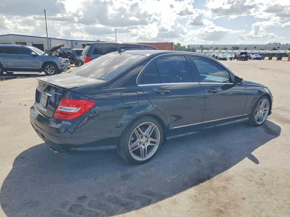 Продаж на аукціоні авто 2014 Mercedes-benz C, vin: WDDGF8AB1EG242246, номер лоту: 51632506