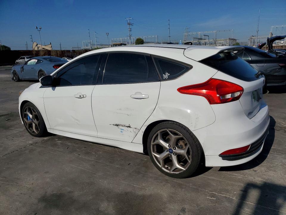 Продаж на аукціоні авто 2015 Ford Focus, vin: 1FADP3L98FL262158, номер лоту: 51125646