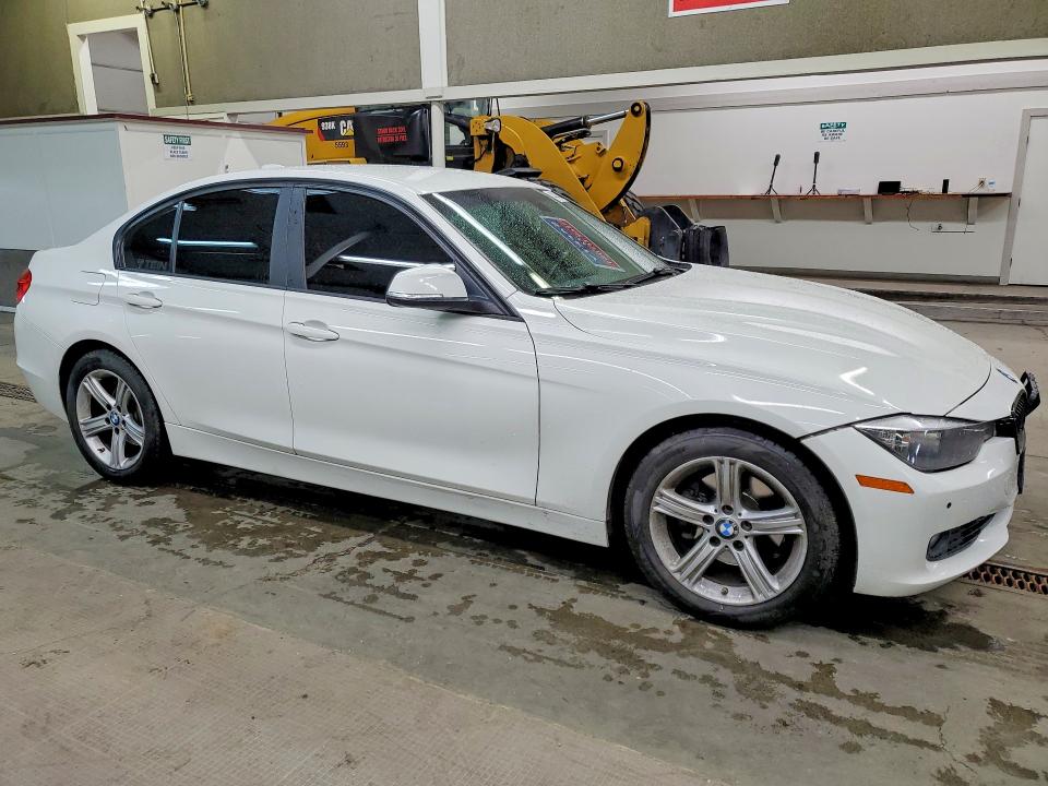 2015 Bmw 328 მანქანა იყიდება აუქციონზე, vin: WBA3C1C54FK120928, აუქციონის ნომერი: 48424086