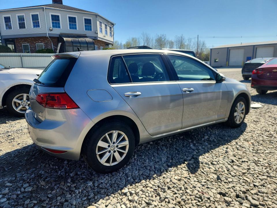 50415306 :رقم المزاد ، 3VW217AU9GM057043 vin ، 2016 Volkswagen Golf مزاد بيع
