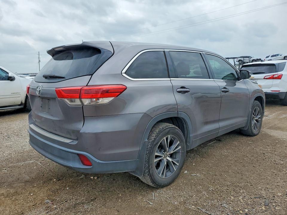 Продажа на аукционе авто 2017 Toyota Highlander, vin: 5TDZARFH4HS032030, номер лота: 51121946