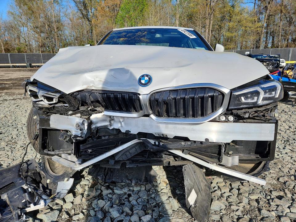 Продаж на аукціоні авто 2024 Bmw 330e, vin: 3MW39FF04R8E66737, номер лоту: 48922696