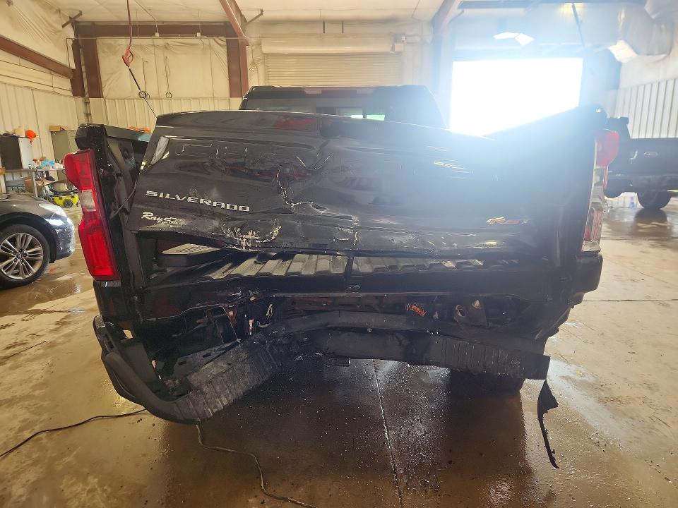 Продажа на аукционе авто 2024 Chevrolet Silverado, vin: 1GCRDEED8RZ102482, номер лота: 49741756