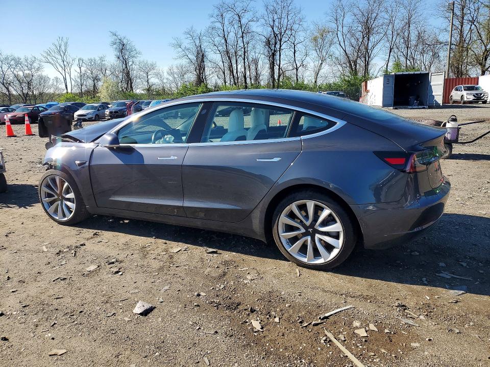 Продажа на аукционе авто 2018 Tesla Model 3, vin: 5YJ3E1EB4JF111863, номер лота: 48916796