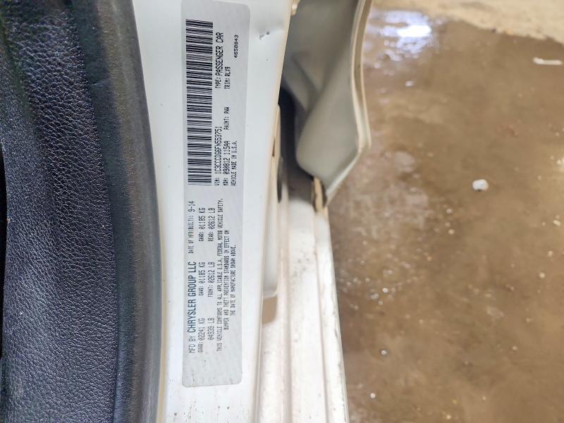 51339356 :رقم المزاد ، 1C3CCCDG6FN553751 vin ، 2015 Chrysler 200 مزاد بيع