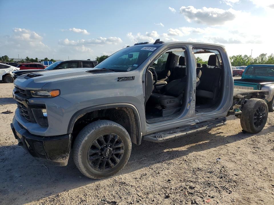 Продажа на аукционе авто 2025 Chevrolet Silverado, vin: 2GC4KMEY2S1186343, номер лота: 50261876