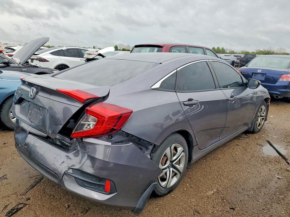 Продажа на аукционе авто 2018 Honda Civic, vin: 2HGFC2F58JH571928, номер лота: 51353826