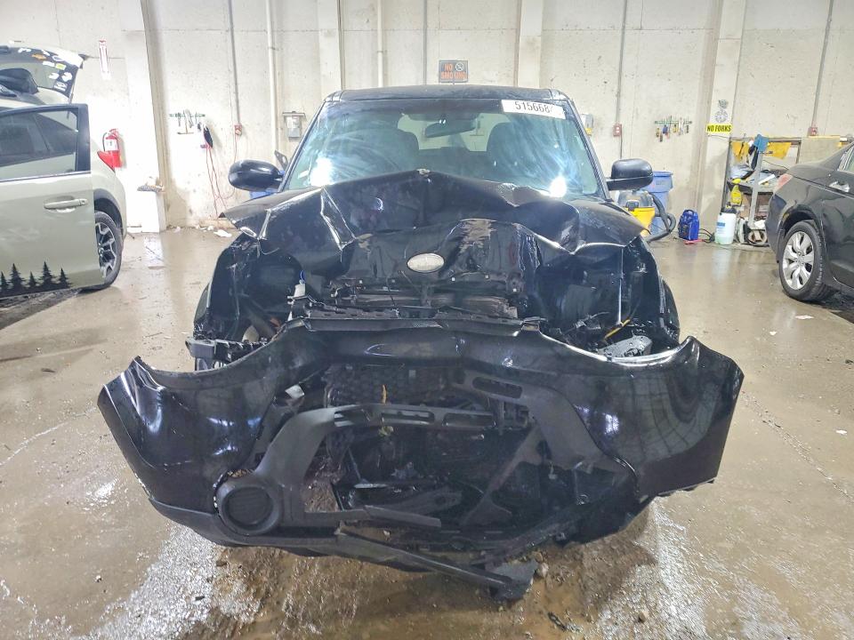 51566846 :رقم المزاد ، KNDJN2A25E7102944 vin ، 2014 Kia Soul مزاد بيع