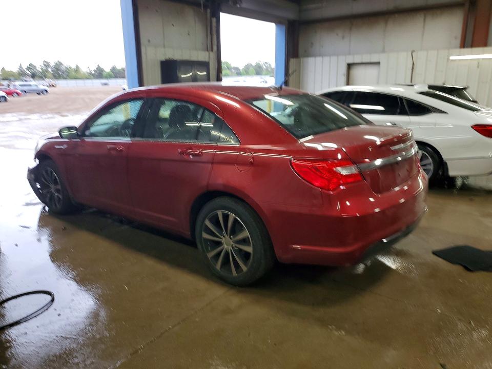51179066 :رقم المزاد ، 1C3CCBCG7DN542475 vin ، 2013 Chrysler 200 مزاد بيع